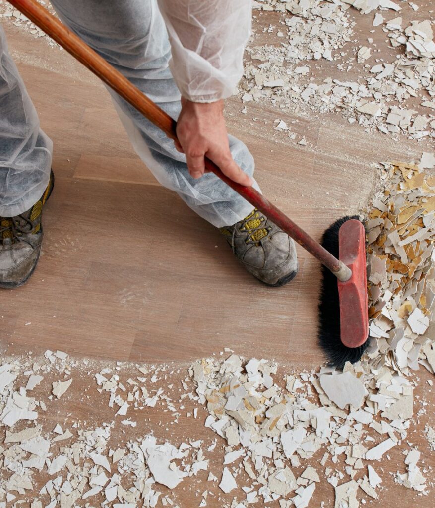 Servicio profesional de limpieza fin de obra por Sergio Facility Service tras trabajos de reforma.”