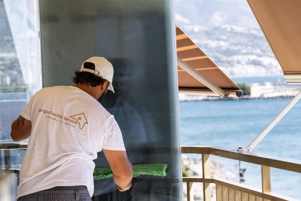 Professional window cleaning in Marbella by Sergio Facility Service at a luxury coastal property.