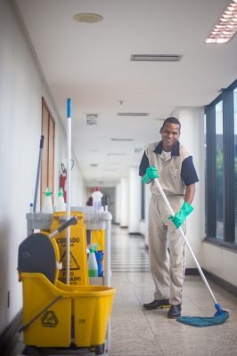 cleaner-3122363_1920 cleaner-3122363_1920